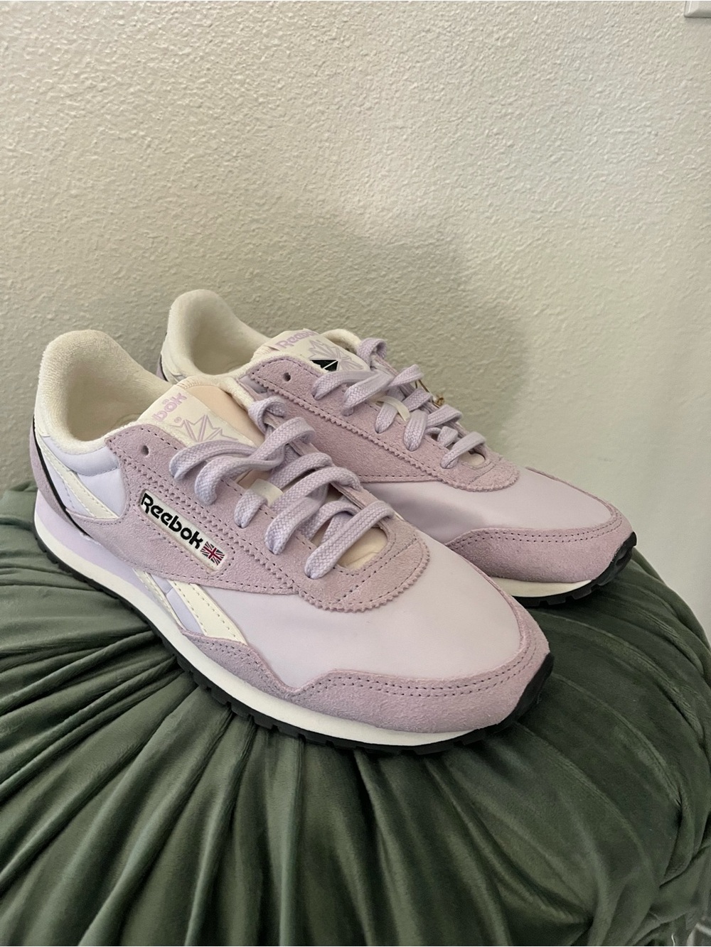 Reebok Classic AZ Sneaker - Women's